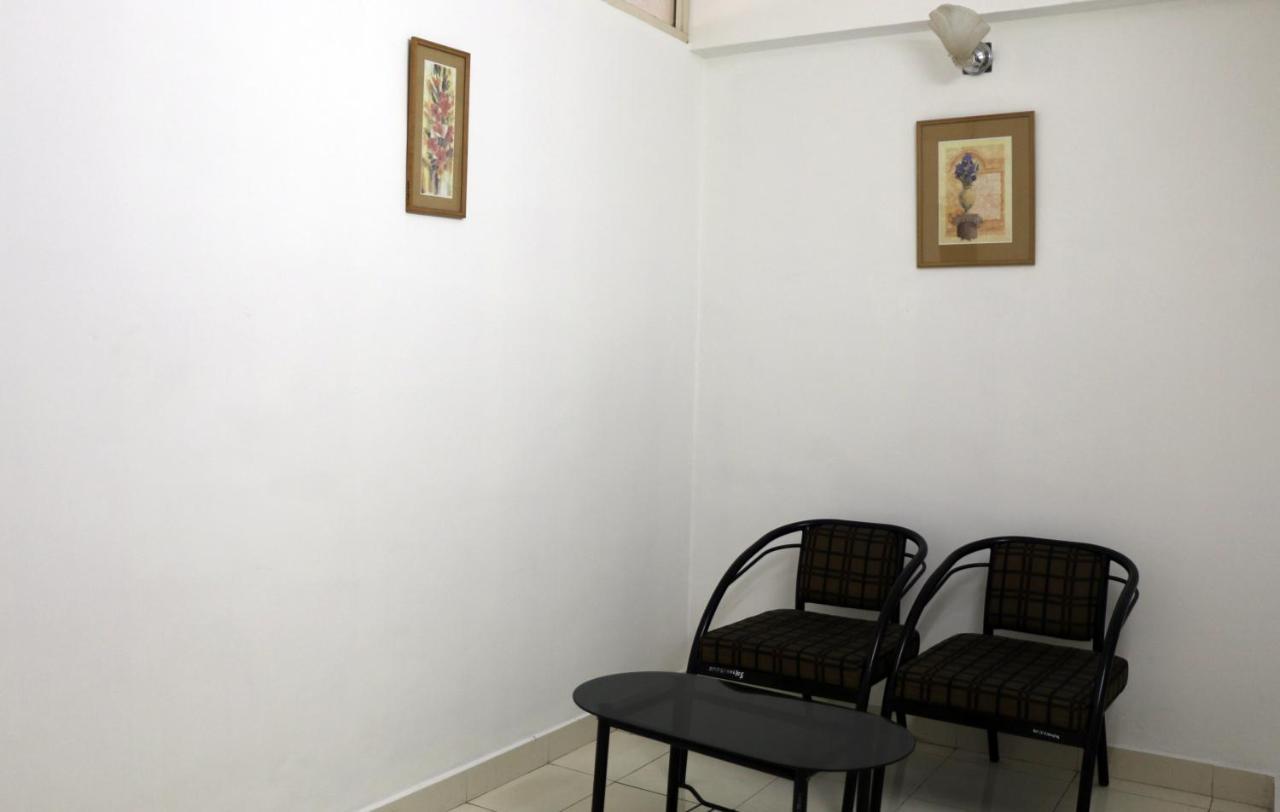 East Coast Hotel Thiruvananthapuram Ngoại thất bức ảnh
