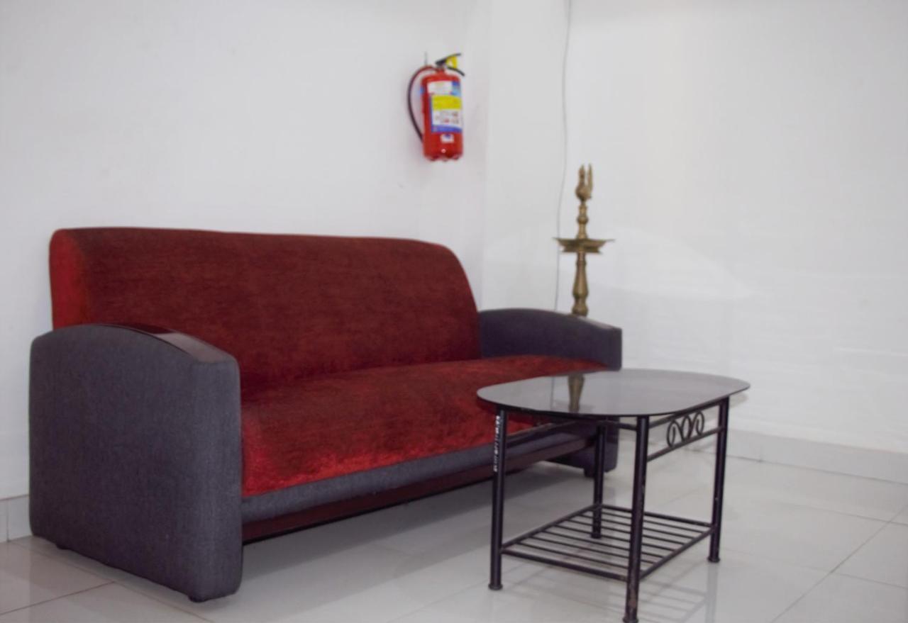 East Coast Hotel Thiruvananthapuram Ngoại thất bức ảnh