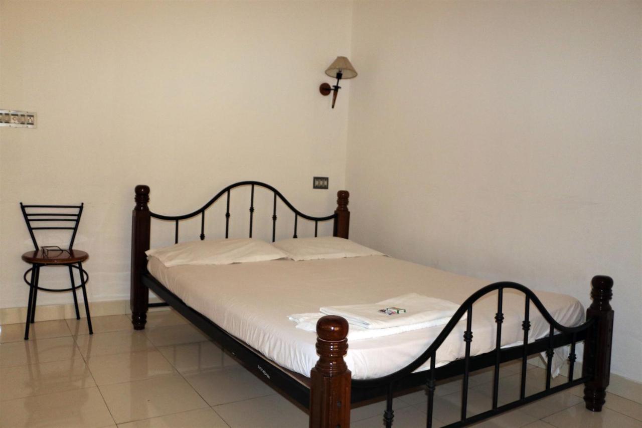 East Coast Hotel Thiruvananthapuram Ngoại thất bức ảnh