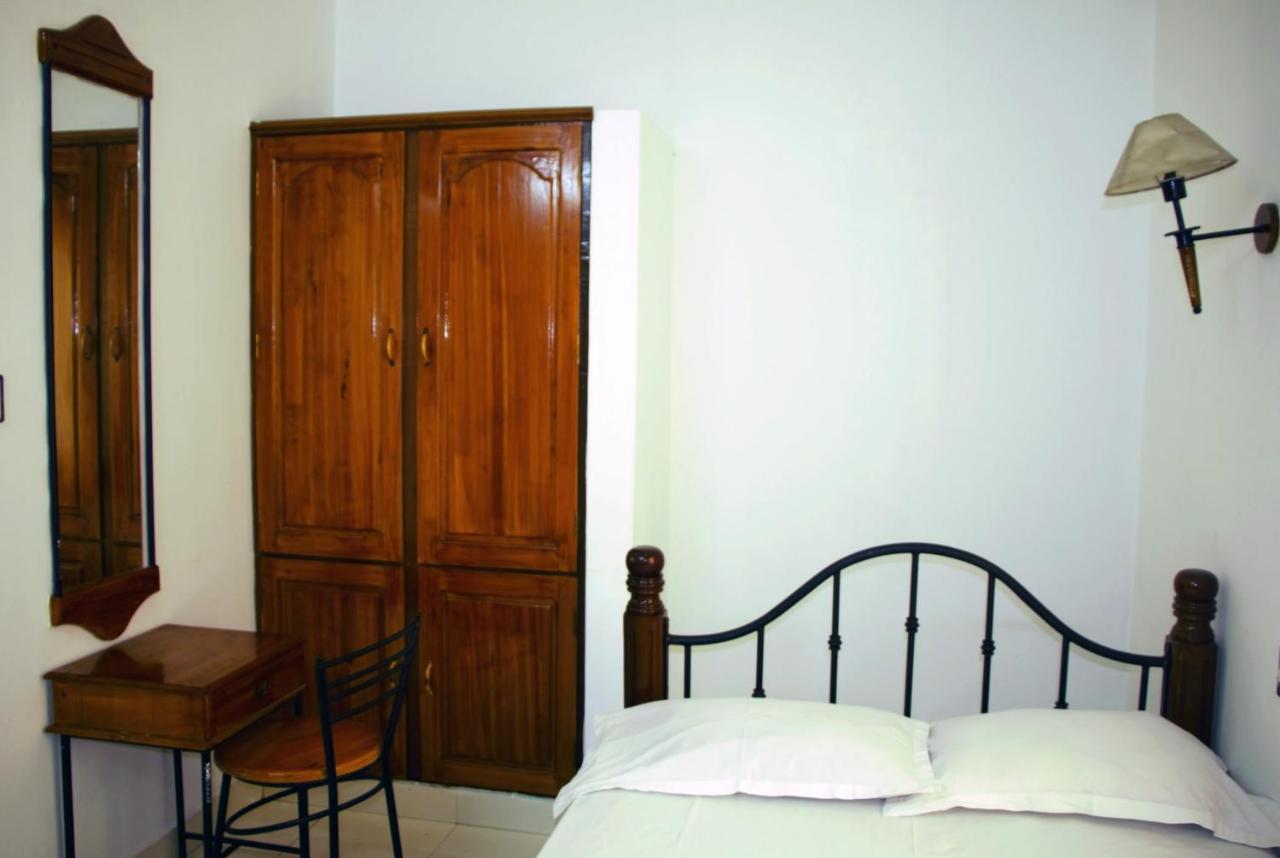 East Coast Hotel Thiruvananthapuram Ngoại thất bức ảnh