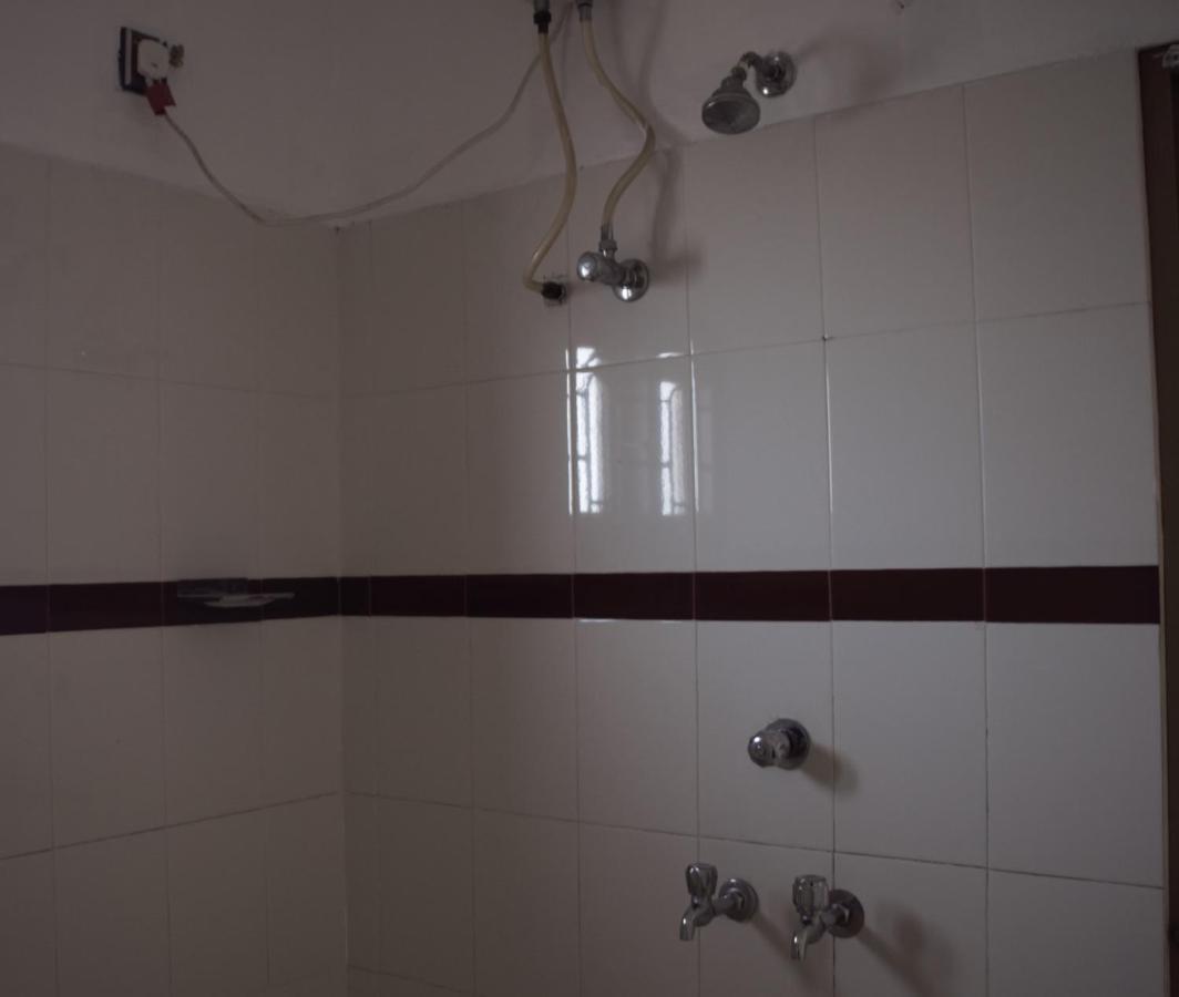 East Coast Hotel Thiruvananthapuram Ngoại thất bức ảnh