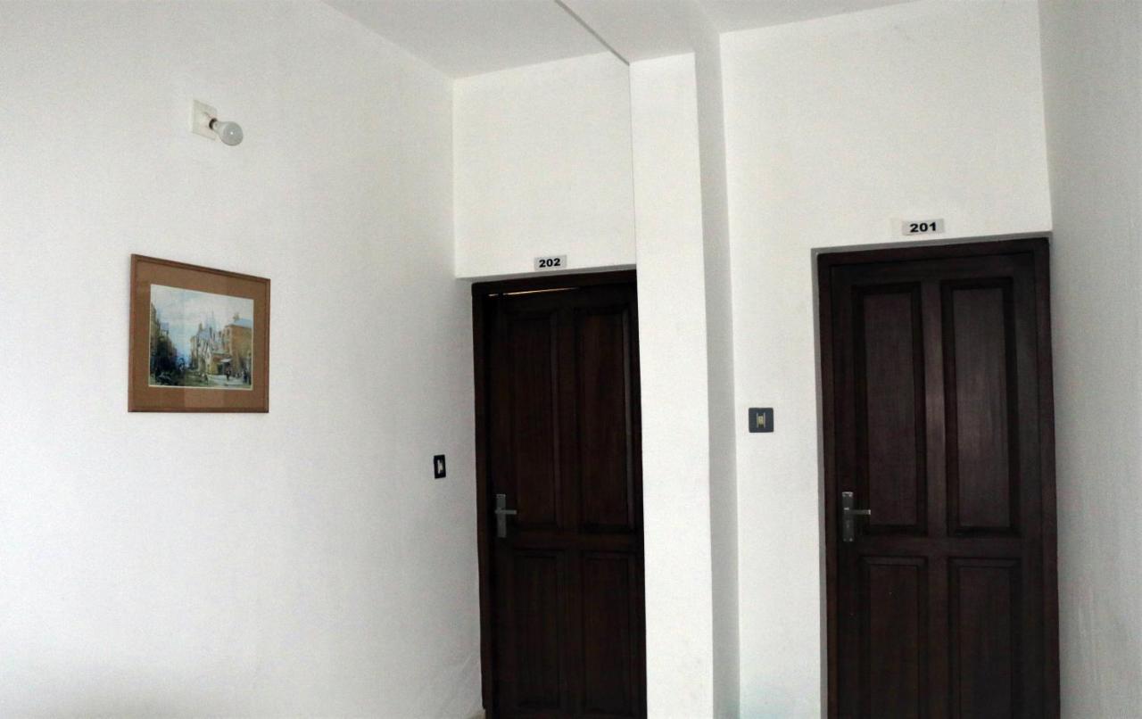 East Coast Hotel Thiruvananthapuram Ngoại thất bức ảnh