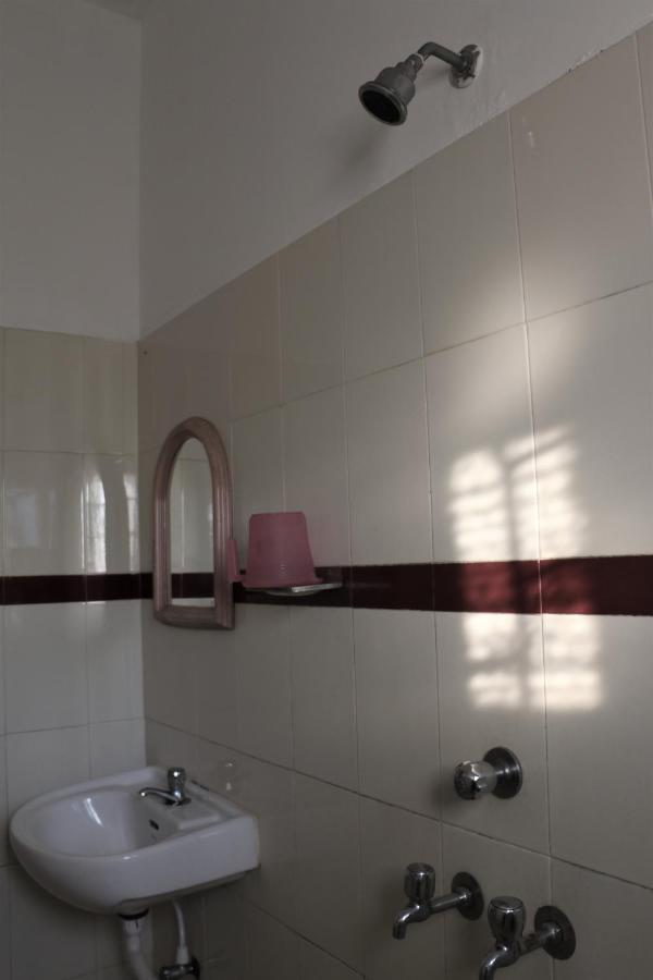 East Coast Hotel Thiruvananthapuram Ngoại thất bức ảnh