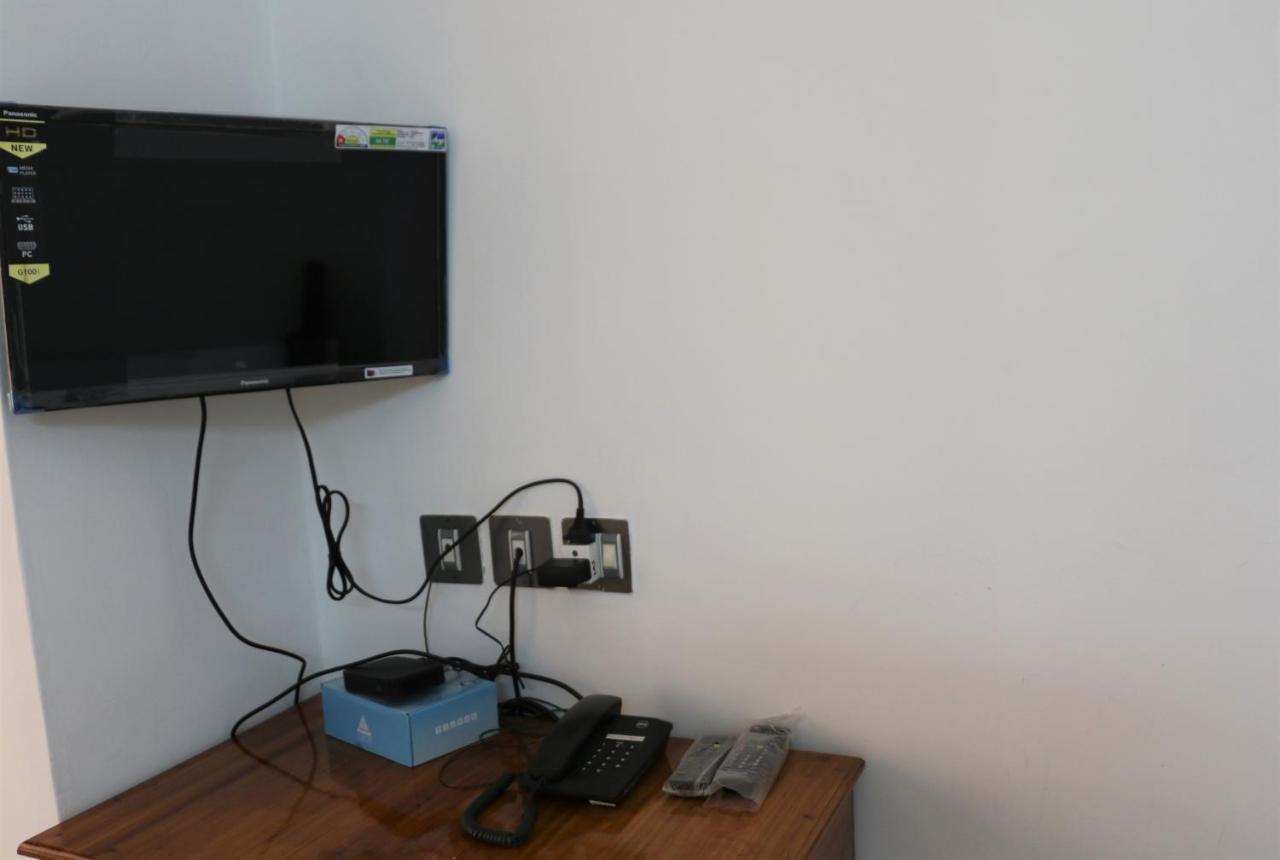 East Coast Hotel Thiruvananthapuram Ngoại thất bức ảnh